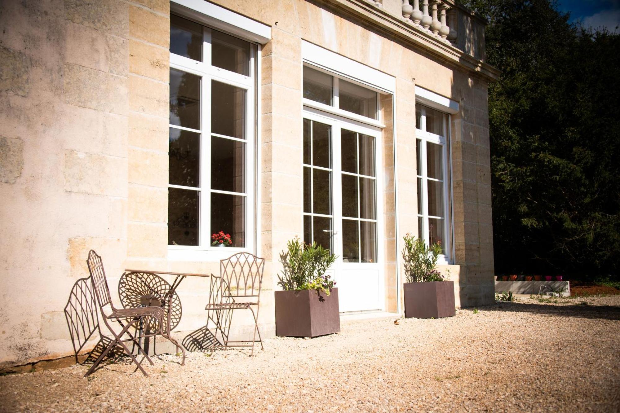 Bed and Breakfast Domaine De La Briouse Sanxay Екстер'єр фото