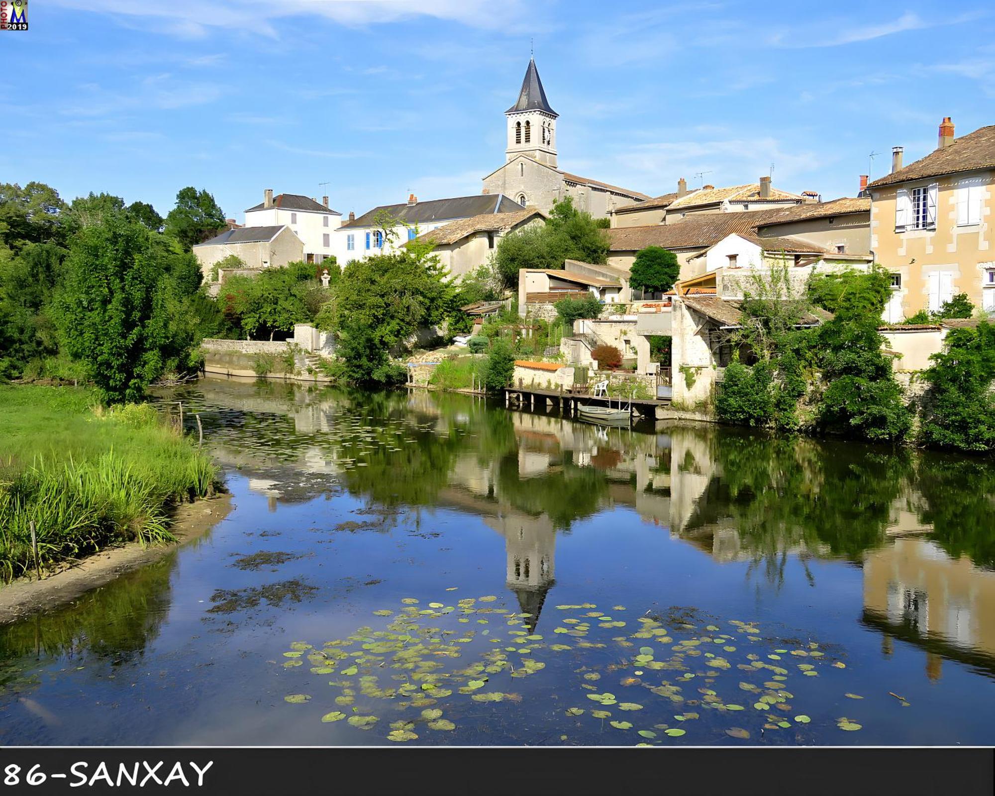 Bed and Breakfast Domaine De La Briouse Sanxay Екстер'єр фото